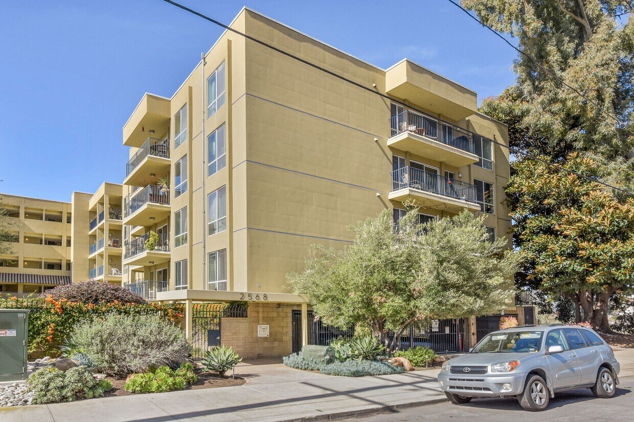 Foto principal - Modern Living Meets Urban Charm in Bankers...