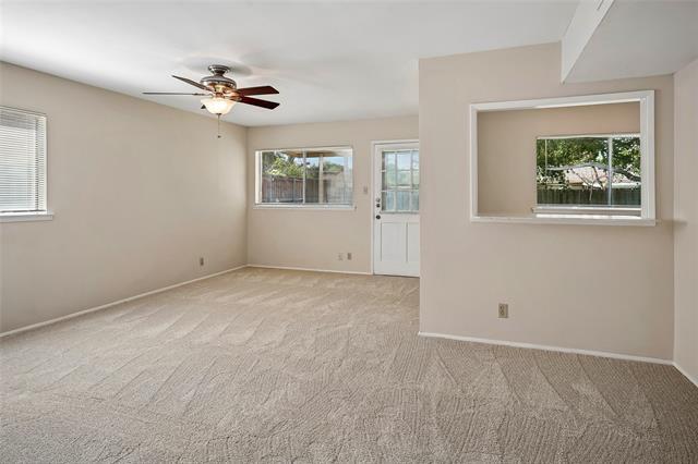 Foto del edificio - 907 Greenbriar Ln