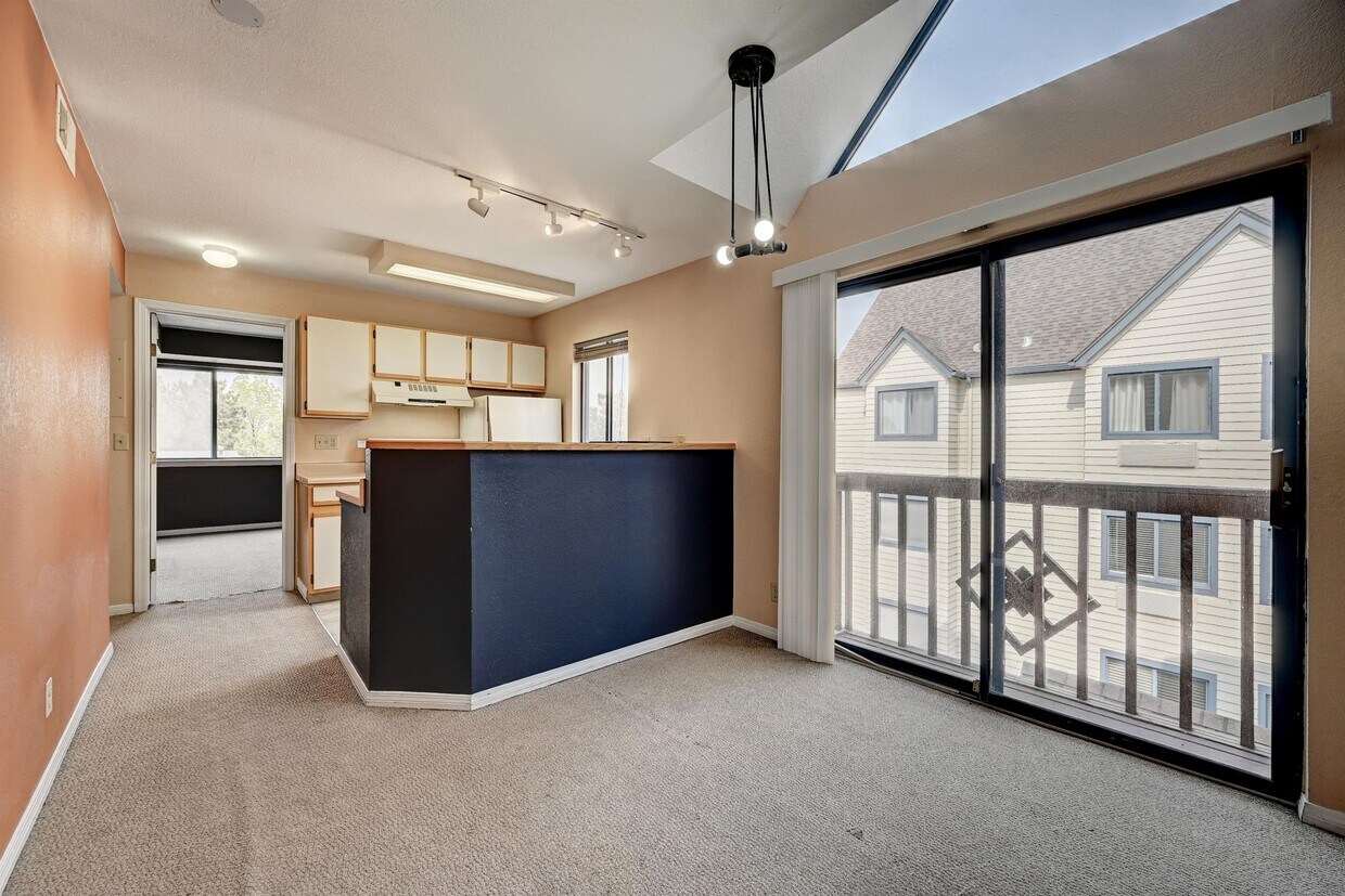 6380 S Boston St, Greenwood Village, CO 80111 Townhome Rentals in