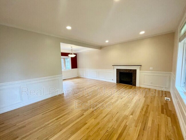 Foto del edificio - 315 N 155th St