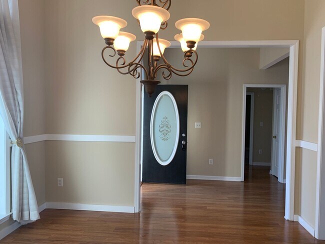 Building Photo - Great location, close to everything, newly...