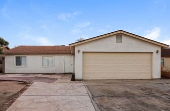 Building Photo - 2218 W Bowker St