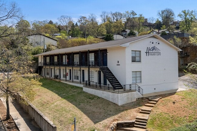 Building Photo - Highland Cliffs