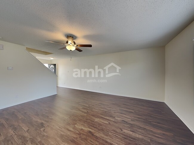 Foto del edificio - 3230 Brandenburg Dr