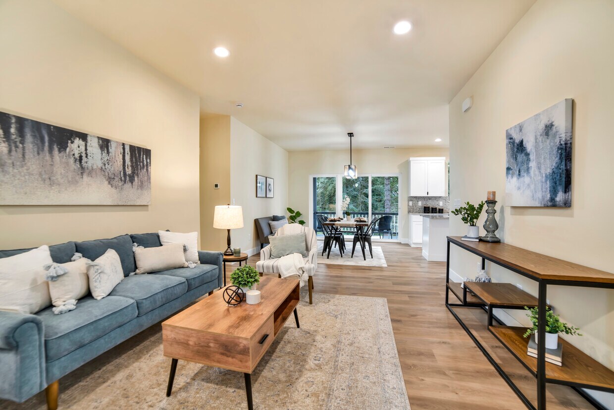 Foto principal - 16017 16th Ave S