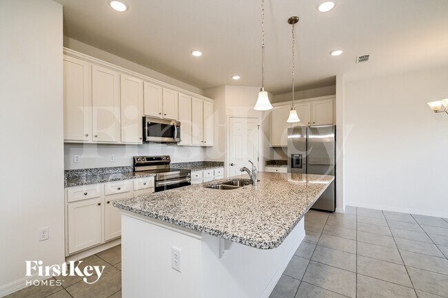 Foto del edificio - 217 Windsor Reserve Dr