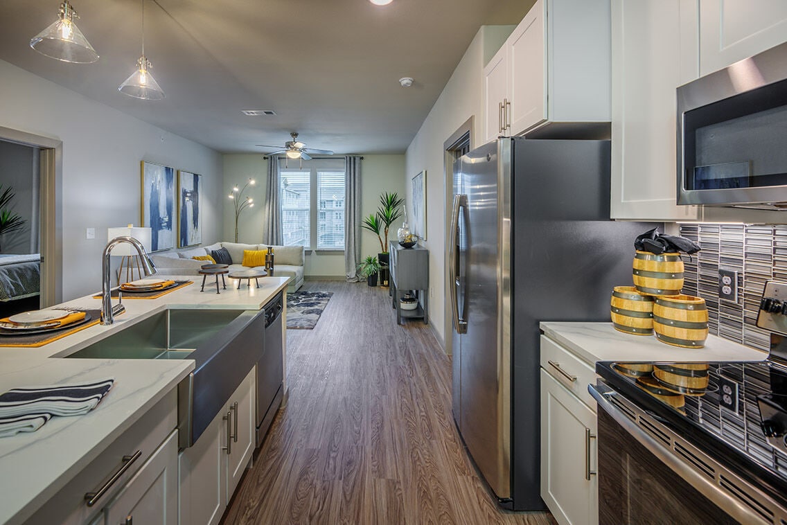 Radius Wolf Ranch Apartments - 1845 W University Ave Georgetown, TX