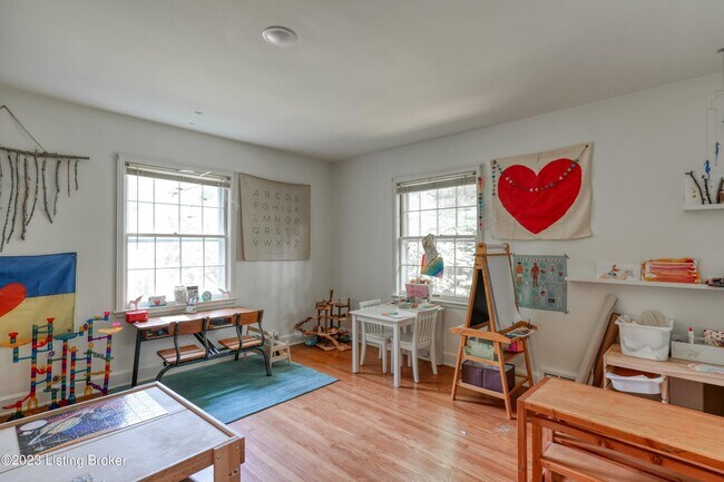 Building Photo - 11701 Little Ln