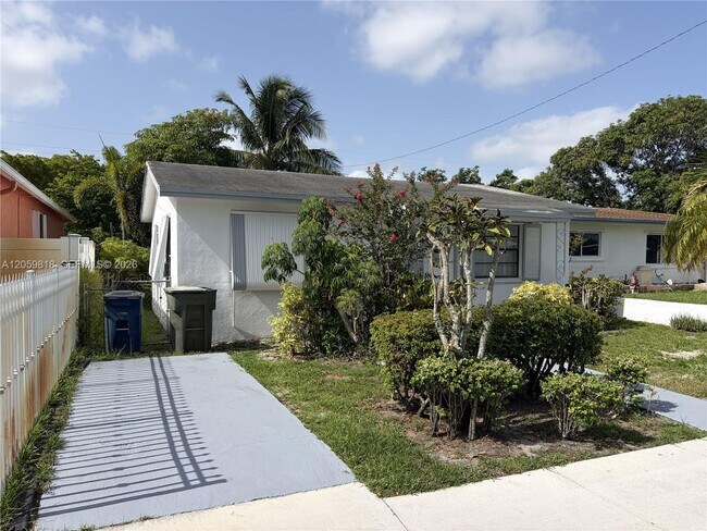 Foto del edificio - 613 NW 5th Ct