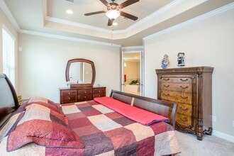 Building Photo - 7339 Chatham Green Dr