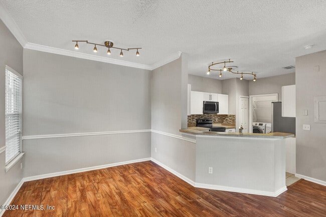 Foto del edificio - 5617 Bowden Rd