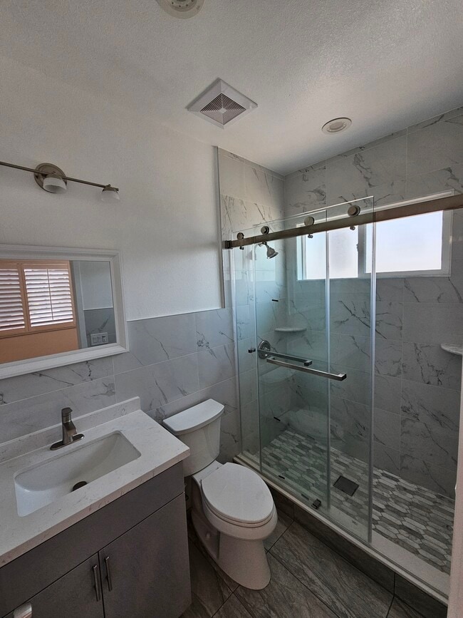 Building Photo - 3832 Temple City Blvd