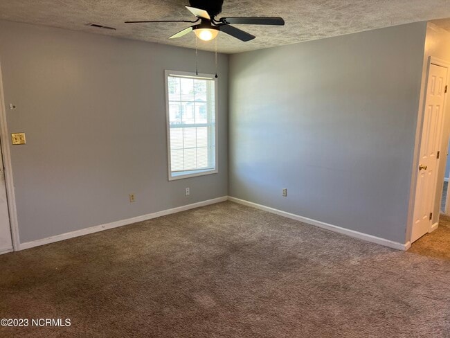 Building Photo - 189 Centipede Ln
