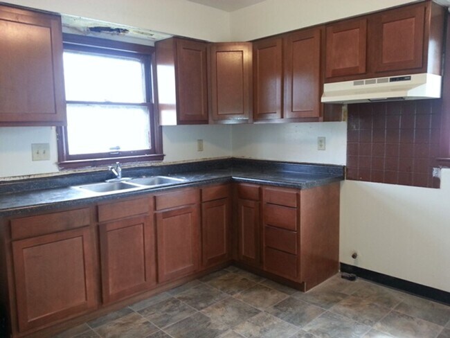 Foto del edificio - 5066-5068 N. 84th Street