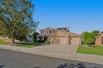Building Photo - 40067 Villa Moura Dr