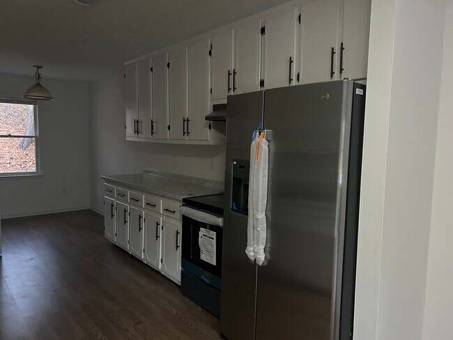 Foto del edificio - 212 Parkridge Dr