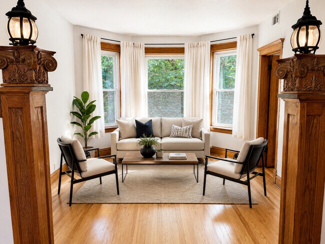 Foto del edificio - 3910 W Wrightwood Ave