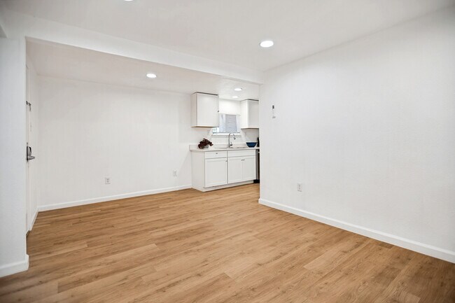 Foto del edificio - 905 W Abram St