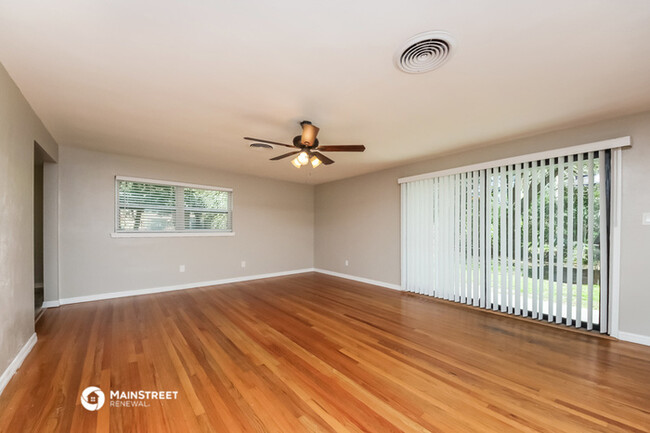 Building Photo - 5311 Ridgeway Dr