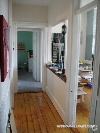 Building Photo - 1451 Tremont St