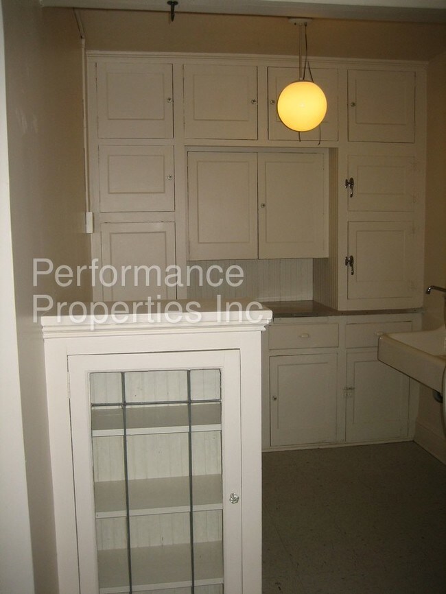 Foto del edificio - 1424 SW Montgomery St