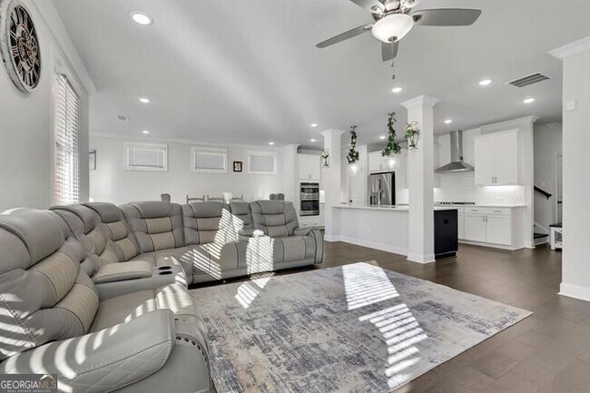 Foto del edificio - 1070 Poppy Pointe