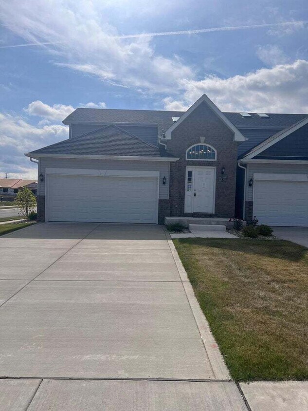 Foto principal - 3123 W 82nd Pl