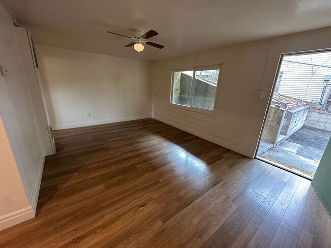 Foto del edificio - 1 bedroom walking distance to riverwalk an...