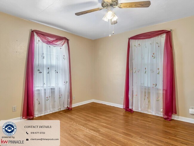 Building Photo - 216 S Chestnut St