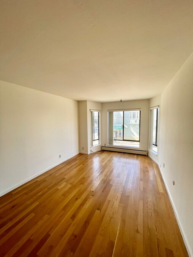 Foto del edificio - 145 Balboa St