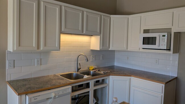 Cocina - 632 S Lawler Ave