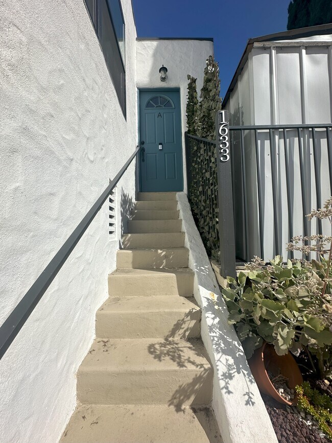 Foto del edificio - 1633 Glenwood Dr
