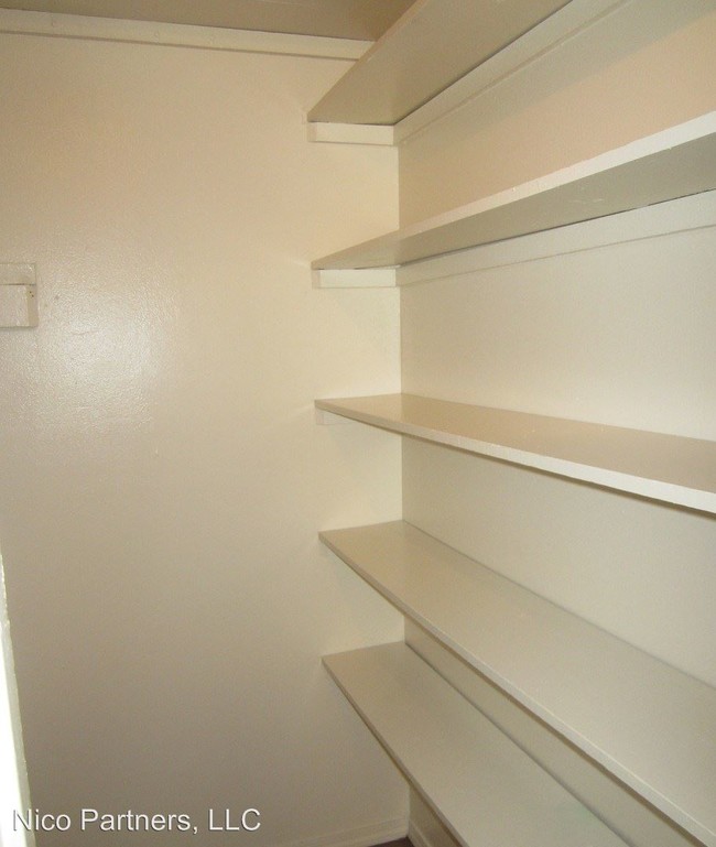 Building Photo - 2155 Hecht Ave