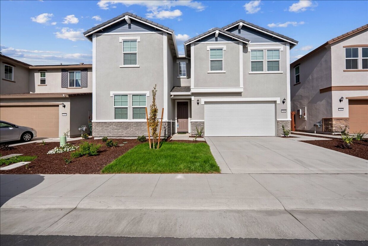 Primary Photo - 7041 Nystrom Wy