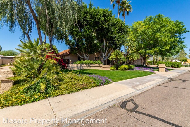 Foto del edificio - 4 br, 3 bath House - 6426 S. Rockford Dr.