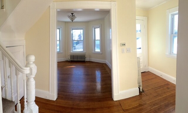 Building Photo - 35 Jewett St