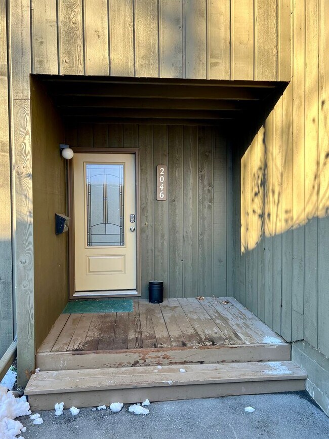 Photo - Available in July! Pet Friendly Fully Furn... House