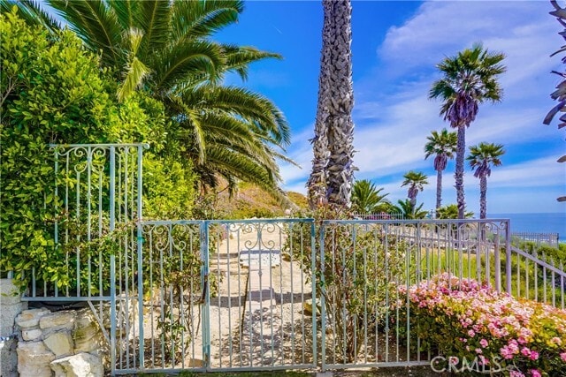 Building Photo - 2045 W Paseo Del Mar
