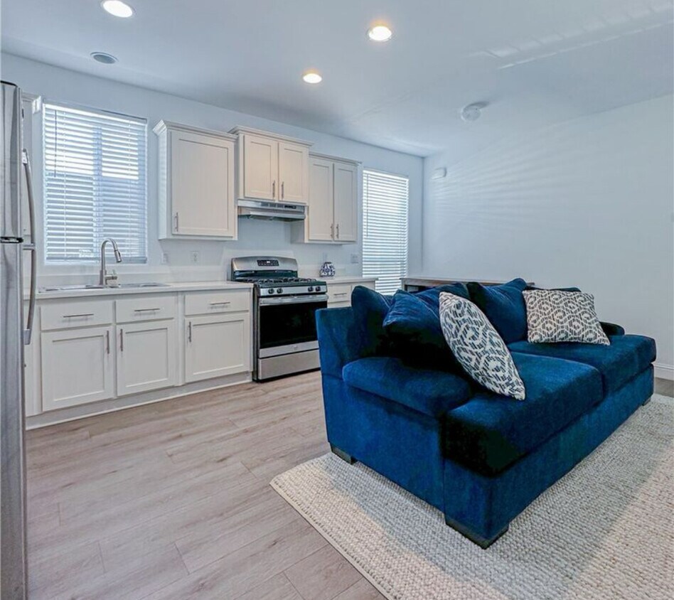 Foto principal - 22113 Grand Terrace Rd