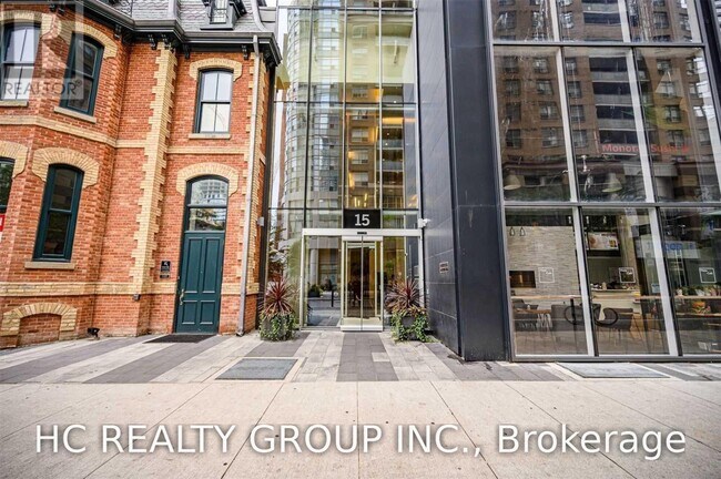Building Photo - 15 Grenville St