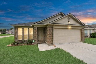 Building Photo - 19603 Swan Valley Dr