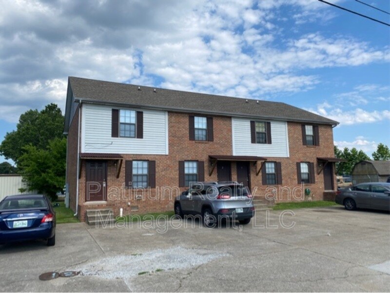25502554 Old Russellville Pike Unit 4, Clarksville, TN 37040 Condo