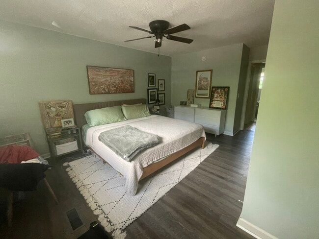 Foto del edificio - 507 Stinson Dr