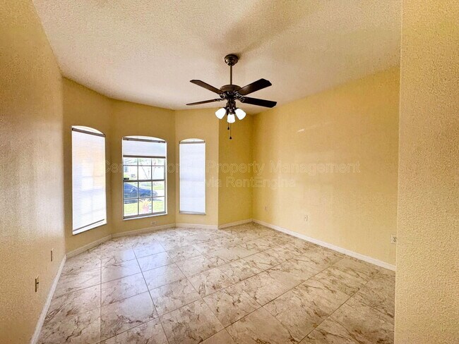 Building Photo - 140 Moss Ln