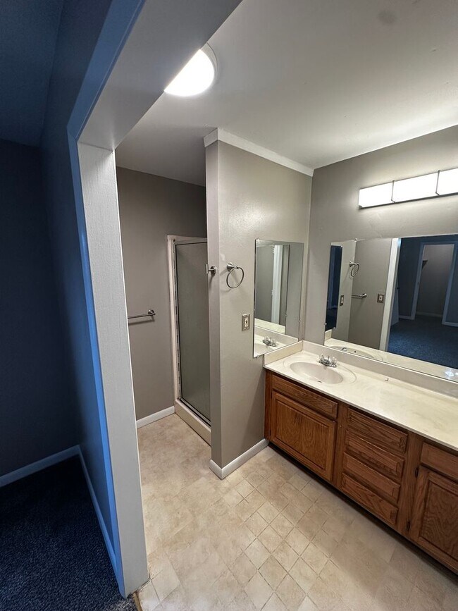 Foto del edificio - 3 Bedroom 1 bath