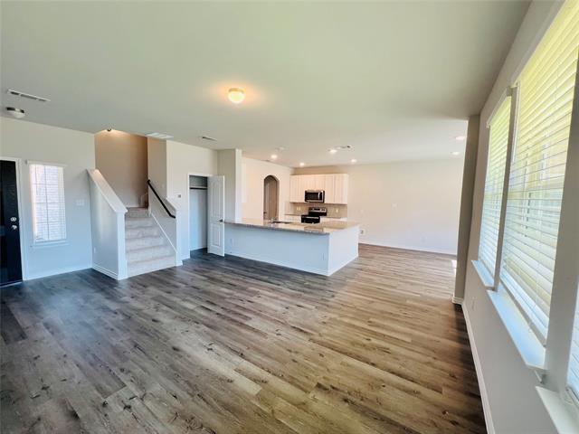 Foto del edificio - 8308 White Pine Dr