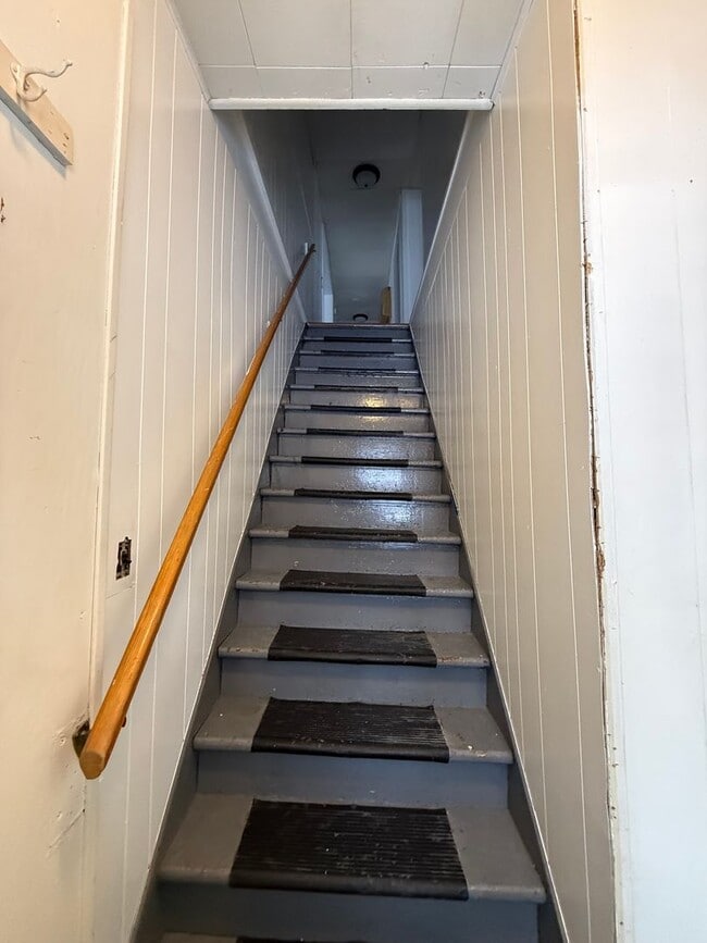 Building Photo - 314 Ives Ave