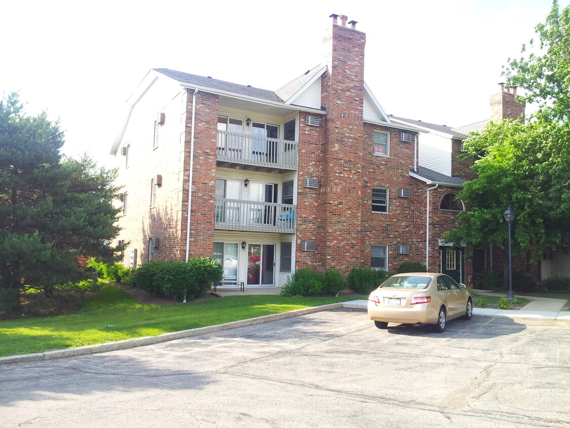 Primary Photo - 4316 W Shamrock Ln