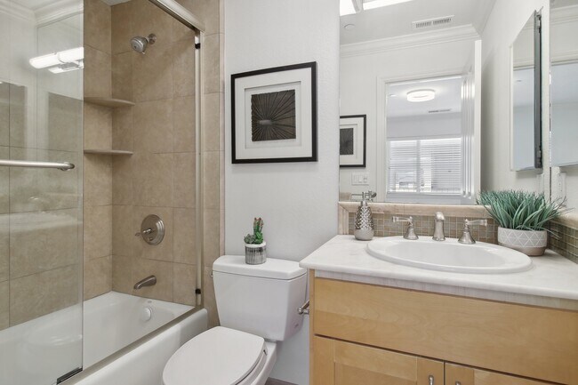 Foto del edificio - 508 Peninsula Ave