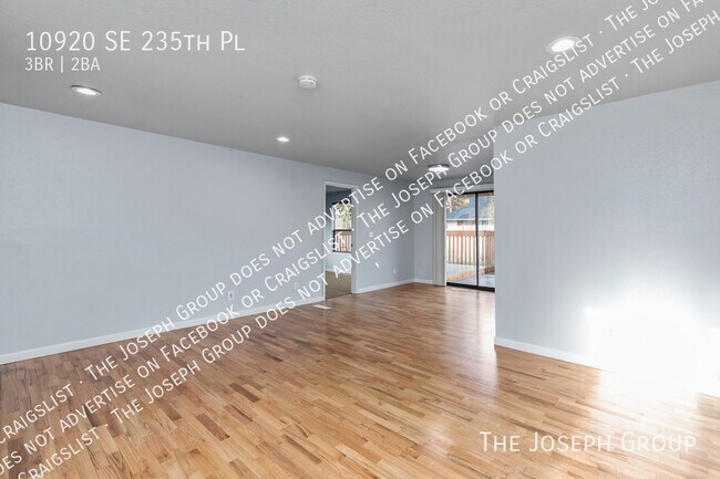 Foto del edificio - 10920 SE 235th Pl